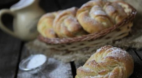 Comment faire de beaux petits pains à partir de pâte à levure avec du sucre