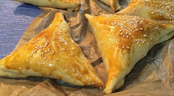 Pâte feuilletée samsa au poulet et champignons