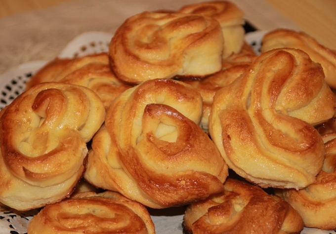 Moscow buns in a bread maker