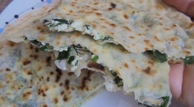 Tortillas turques au fromage et aux herbes