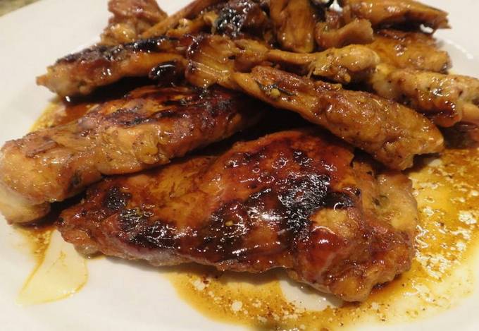 Wings in soy sauce with honey and garlic in the oven