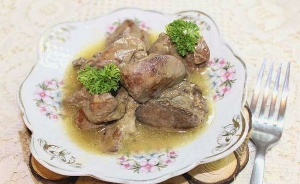 Chicken liver with mayonnaise and sour cream