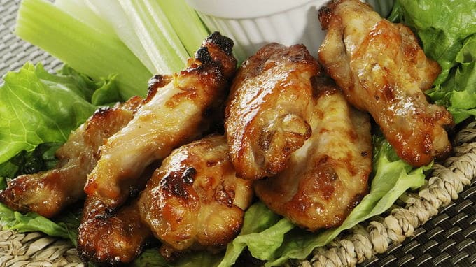 Wings in mayonnaise and soy sauce in the oven