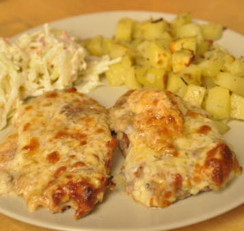 Pieces of pork with cheese in the oven