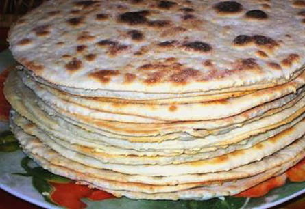 Gâteaux de caillé pour un gâteau dans une casserole