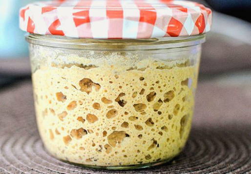 Yeast-free sourdough for white bread at home