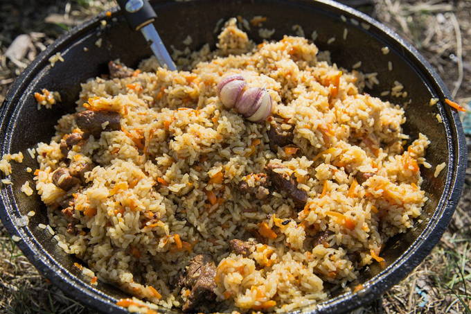 Pilaf on a fire according to the recipe of Stalik Khankishiev