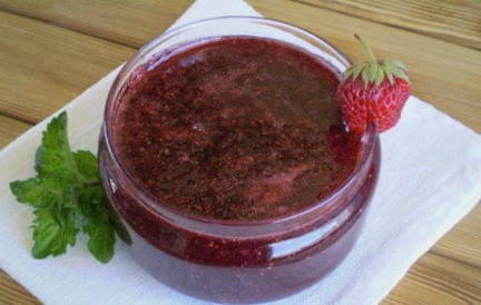 Confiture de fraises dans une mijoteuse Redmond