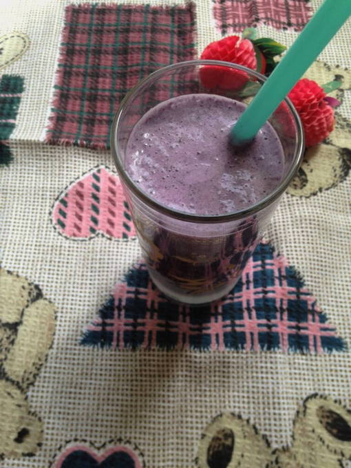 Smoothie aux bleuets et aux bananes