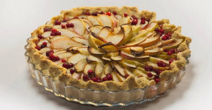 Tarte au sable aux pommes et aux airelles