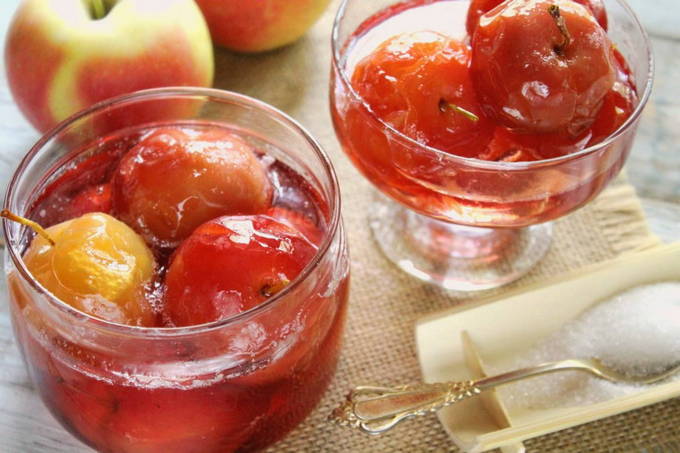 Confiture de tranches de ranetka tranchées pour l'hiver