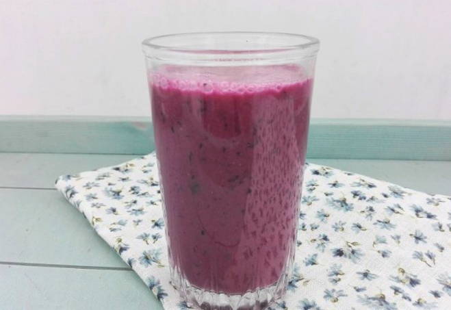 Blueberry smoothie in a blender