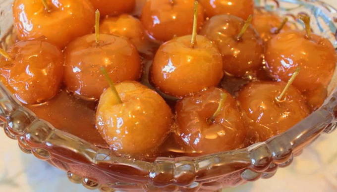 Ranetki au sirop de sucre pour l'hiver