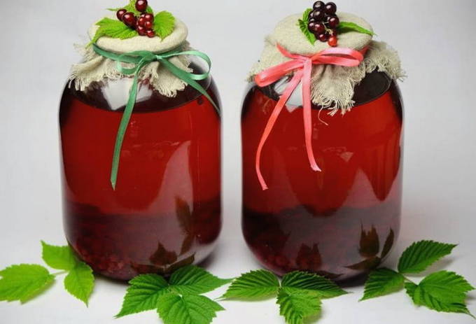 Cherry and red currant compote in a 3 liter jar for the winter