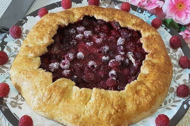 Pâte brisée ouverte aux framboises