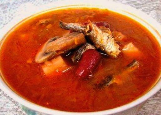 Cold borsch with sprat