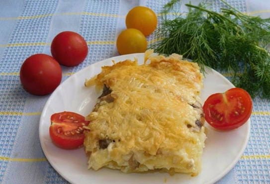 Casserole de pommes de terre à la viande et aux champignons