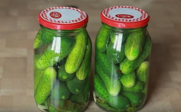 Cucumbers for the winter in liter jars